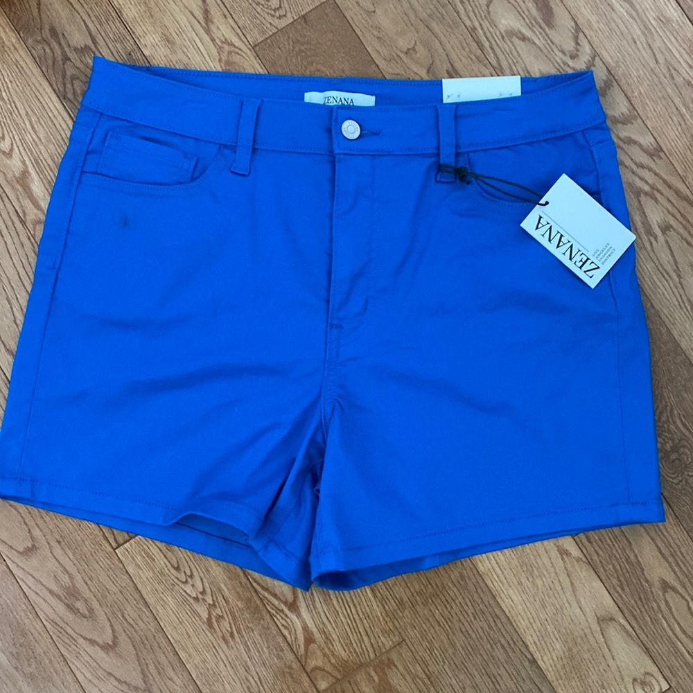 Zenana shorts XL